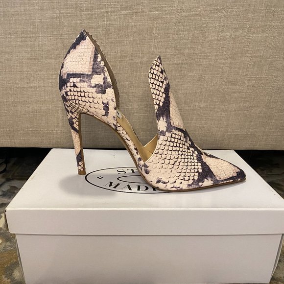 Steve Madden Divided Snake Print Pumps Size 8.5 - Picture 2 of 7